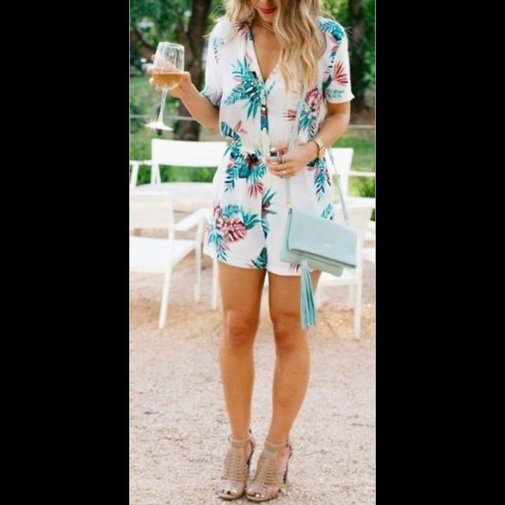 NWT! BB Dakota‎ Aleena White Tropical Romper - Size 4